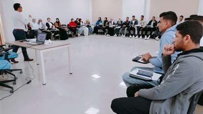 بالصور.. بدء فعاليات الأسبوع الأول لريادة الأعمال بجامعة أسيوط التكنولوجية