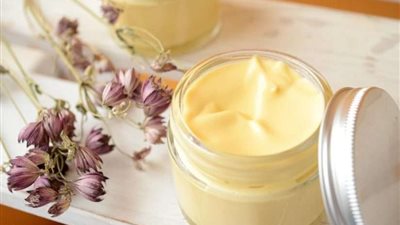 زبدة الشيا والعسل يغنيك عن كريمات الترطيب الباهظة