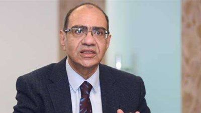 رئيس لجنة مكافحة كورونا يُطالب المصابين بـ