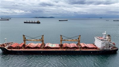 روسيا والأمم المتحدة تناقشان صادرات الغذاء والحواجز الغربية