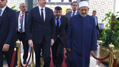 شيخ الأزهر.. تحركات دبلوماسية وجولات عالمية ترسخ قيم التسامح والعدالة في 2024