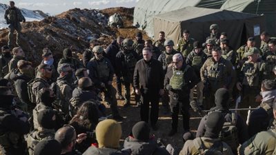 نتنياهو: إسرائيل ستظل تحتل منطقة العزل السورية عاما على الأقل