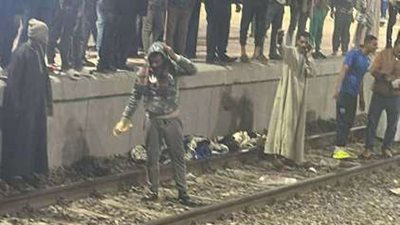 مصرع شخص أسفل عجلات القطار في المنيا