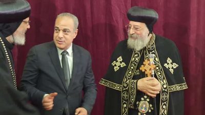 البابا تواضروس: مصر آمنة مستقرة ونرى حالة محبة بين أبنائها فتواجد المسجد بجوار الكنيسة يولد المحبة