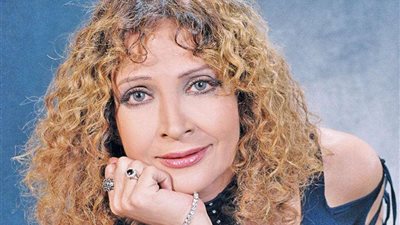 آخر مستجدات الحالة الصحية لـ تيسير فهمي وحقيقة نقلها للمستشفى