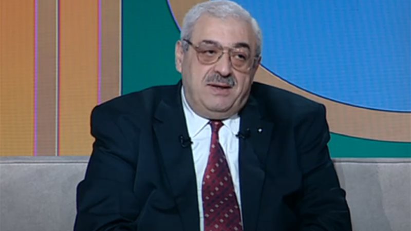 محمد نزيه، إستشاري