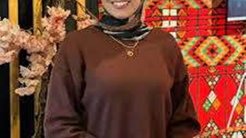 الإعلامية سالي سالم