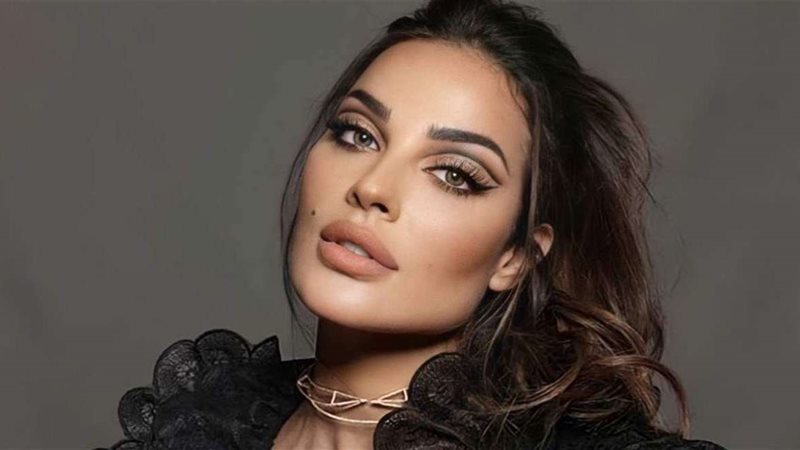 الفنانة نادين نجيم