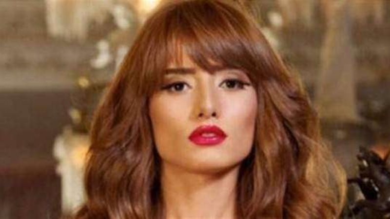 الفنانة زينة