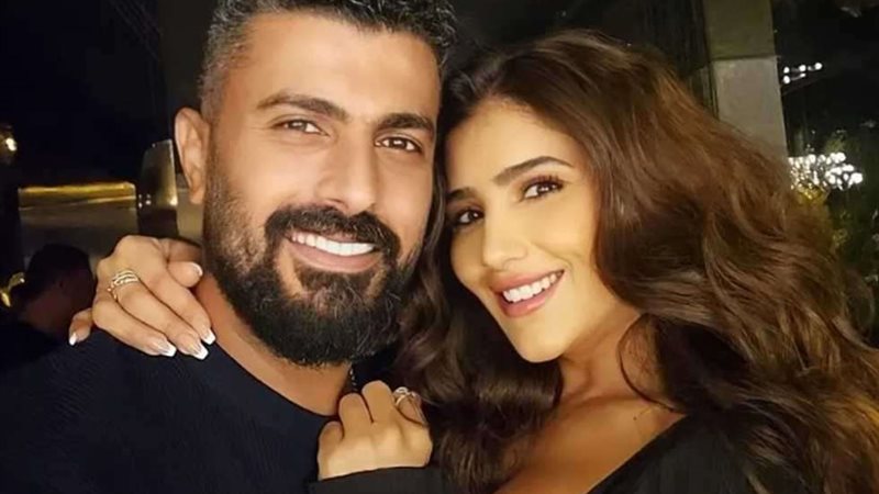 محمد سامي و مي عمر
