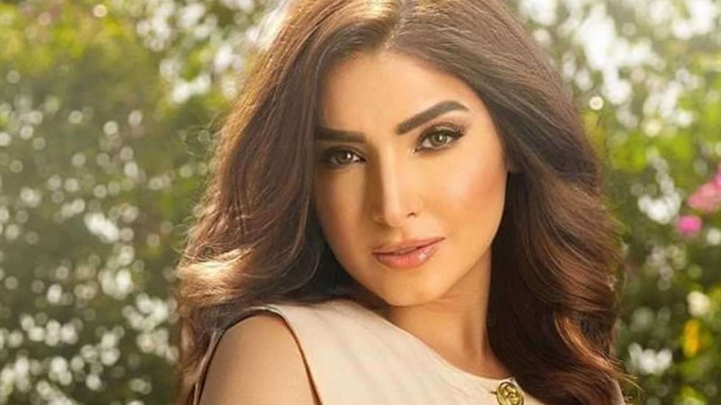 الفنانة روجينا