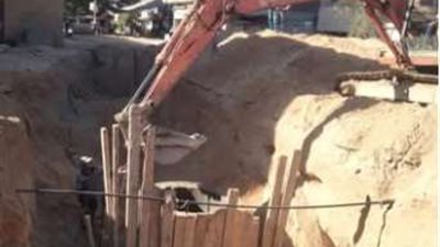 رئيس مدينة بدر يتابع أعمال إنشاءات شبكات الصرف الصحي وكشافات الإنارة