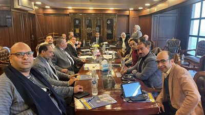 غرفة سوهاج التجارية تناقش تعزيز الصناعات والسياحة بالصعيد