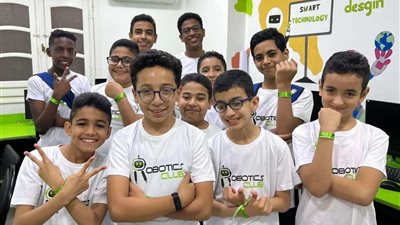 بالصور.. نادي الروبوتات يُنظم معسكرًا لتعليم الأطفال برمجة الألعاب الإلكترونية