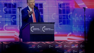 على خطى بوتين.. ترامب يطالب بضم غرينلاند من الدنمارك إلى الولايات المتحدة