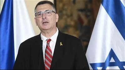 جدعون ساعر يؤكد ضرورة إتمام صفقة تبادل الأسرى دون تأخير