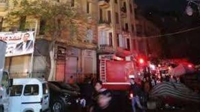 السيطرة على حريق هائل داخل مخزن فى منطقة الأزبكية