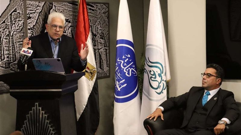 المفكر السياسي الدكتور