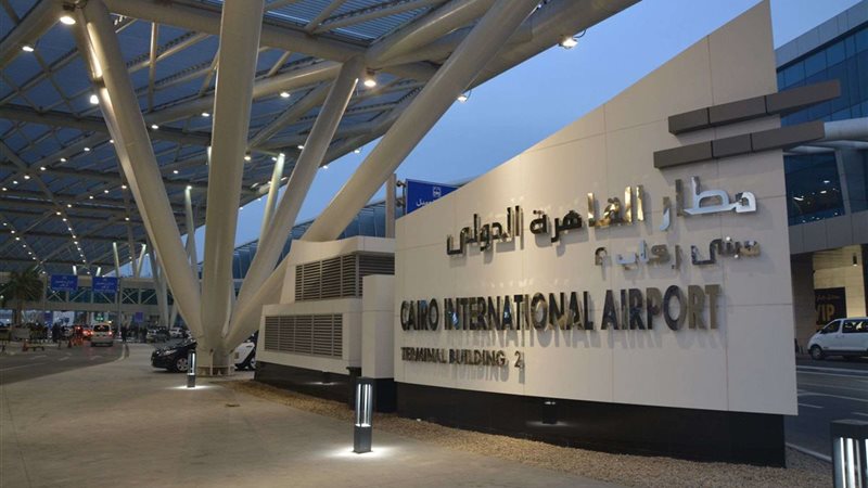 مطار القاهرة الدولى
