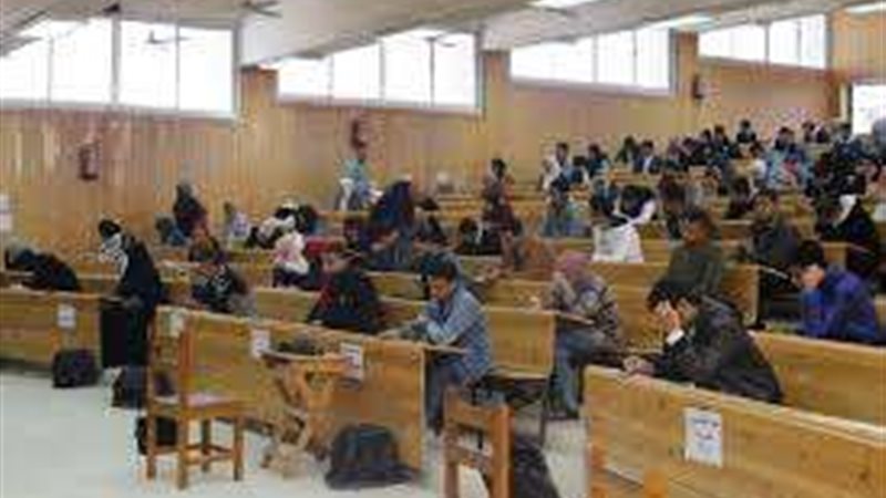 امتحانات بالجامعات