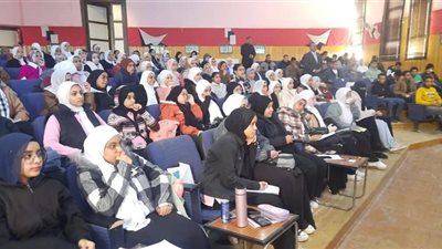 إختتام فعاليات القوافل التعليمية لطلاب الثانوية العامة والشهادة الإعدادية بالوادى الجديد
