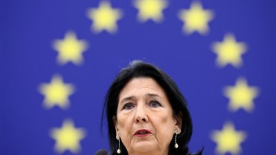 سالمه زورابيشفيلي ترفض تسليم السلطة وتؤكّد أنها 