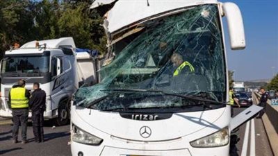 حادث دهس بحافلة في عسقلان يسفر عن قتيل ومصابين
