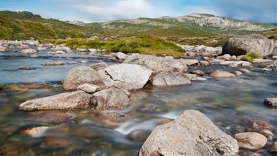 عمليات بحث متعددة الوكالات للعثور على متسلق جبال مفقود في أستراليا