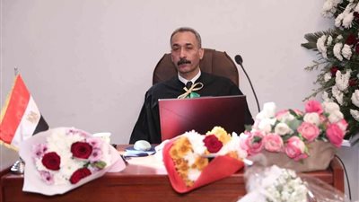 العميد عبد الرحمن توفيق يناقش رسالة الدكتوراه بالكلية العسكرية لعلوم الإدارة