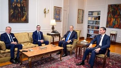 تعاون بين وزارتي الخارجية والاستثمار لجذب الاستثمارات الأجنبية