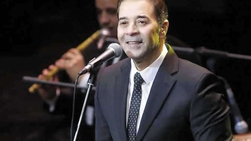 الفنان مدحت صالح