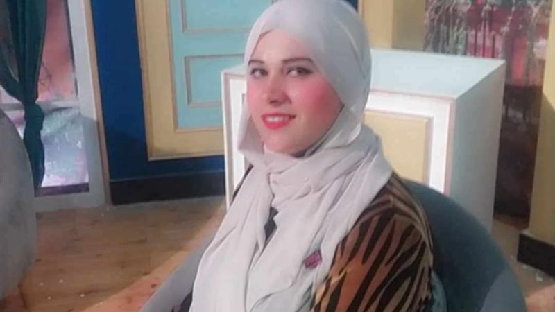 الإعلامية هنا عبد
