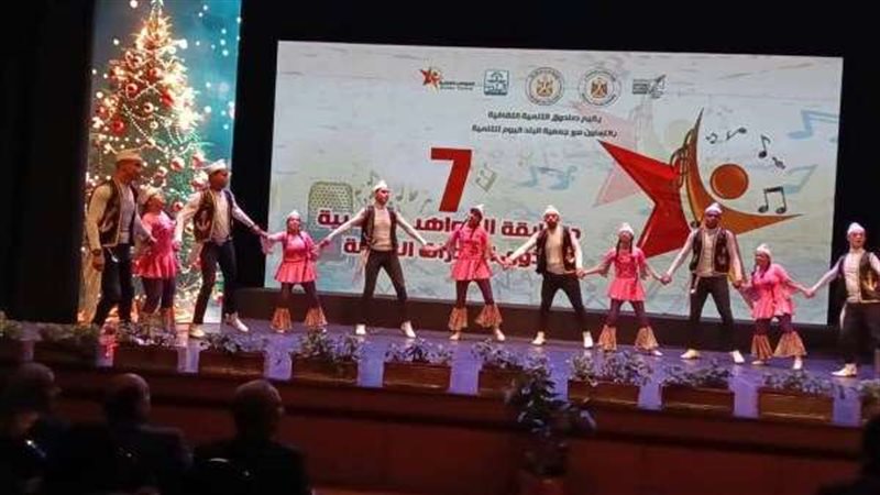 فرق استعراضية