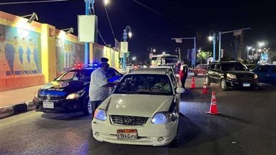 القبض على شخص يقود سيارة بلوحات «مطموسة» بالقاهرة
