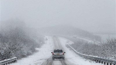 بريطانيا يُغطيها الجليد ودرجة الحرارة تصل إلى سالب 10