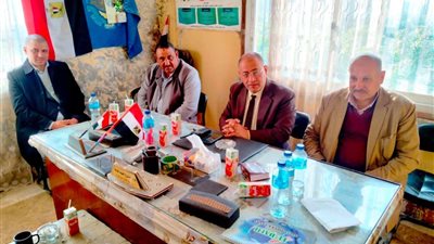 وكيل زراعة البحيرة يتابع سير العمل بالإدارة الزراعية بمركز ادكو