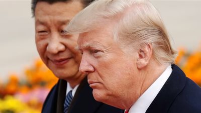 ترامب وعجز التجارة مع الصين: تحديات عميقة وتوقعات معقدة