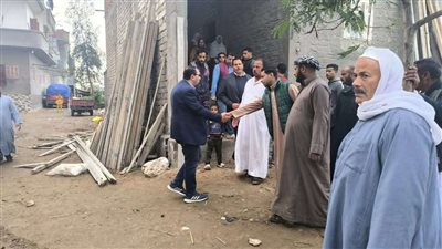 رئيس كفر الدوار يتفقد الخدمات المقدمة للمواطنين خلال زيارة مفاجئة  بقريتي الأمراء وكوم اشو