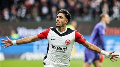 فرانفكورت ينفي وصول عرض رسمي من مانشستر سيتي لضم مرموش
