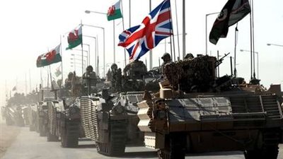 الحكومة البريطانية: نشر آلاف القوات العسكرية في أوروبا