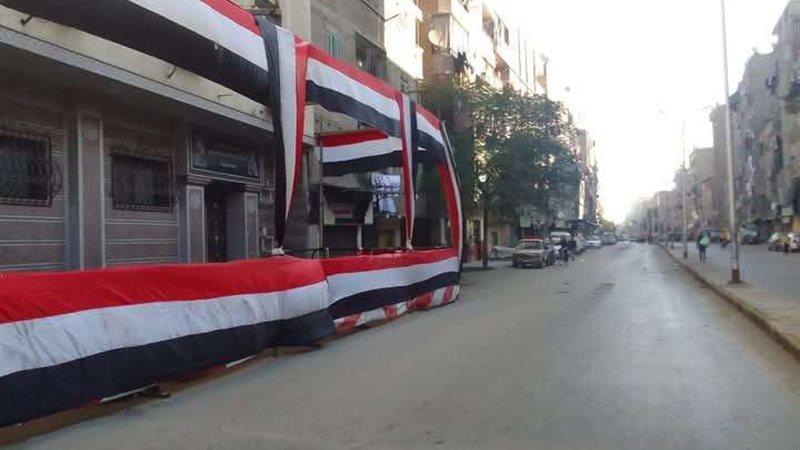 الكنائس تتزين بعلم