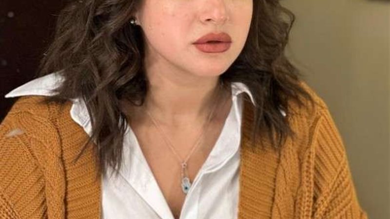 مني فاروق