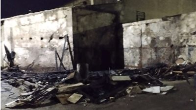 بجهود الحماية المدنية.. إخماد حريق شب في مخزن أخشاب بالإسكندرية