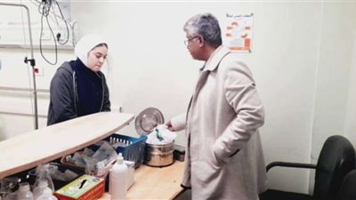 زيارة مفاجئة لوكيل صحة شمال سيناء بمستشفى العريش لتفقد سير العمل