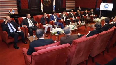 أكثر من 50 حزبًا يشاركون في الاجتماع التحضيري لملتقى الأحزاب