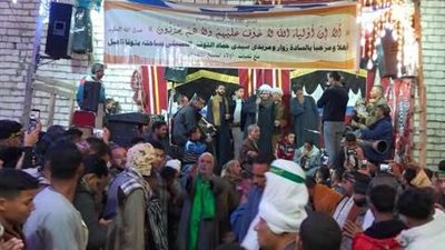 الآلاف يُحيّون الليلة الختامية لمولد سيدي حماد التوني في تونا الجبل 