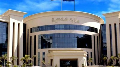 أول تعليق من وزارة الداخلية بشأن اقتحام سيارة لصيدلية في السويس