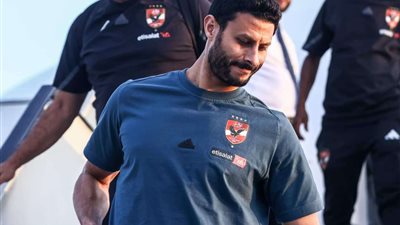 وصول بعثة الأهلي إلى مطار أبيدجان استعدادًا للعودة إلى القاهرة