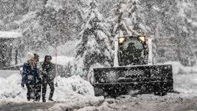 موجة من الطقس شديد البرودة تضرب أوروبا وتعطل حركة الطيران والدراسة