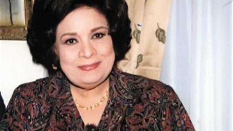 الفنانة كريمة مختار